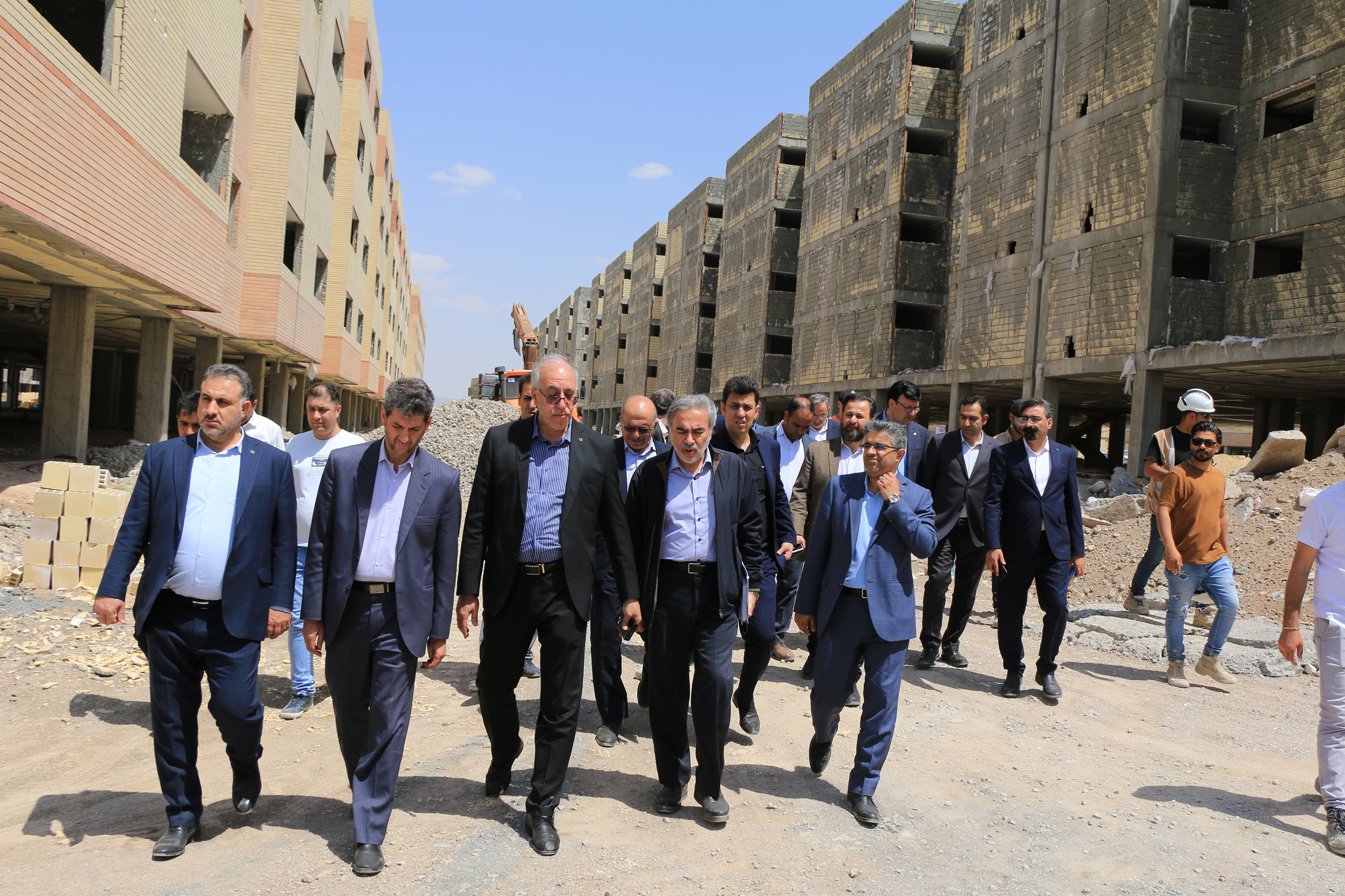 بازدید دکتر حسینی 1